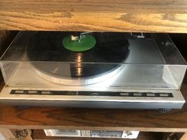 Onkyo Direct Drive Fully Automatic Turntable CP-1130F
