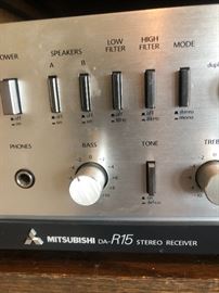 Mitsubishi DA-R15 Stereo Receiver