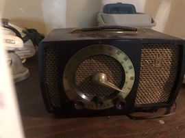Vintage Zenith Radio