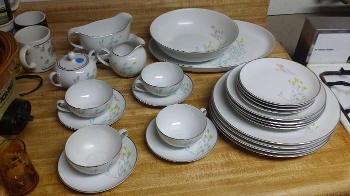 4 pc place setting and serving pieced -  Bavaria Germany Symphony