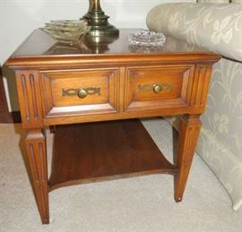 House of Lindberg Furniture Matching End Tables