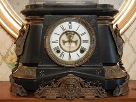 MANTLE CLOCK