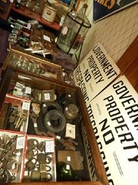 LOCKS, POCKET KNIVES, RAXORS, CAN & BOTTLE OPENERS, LIGHTERS, AUTOMOTIVE FLIP BOOKS, ETC