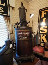 EARLY HIGH PRESSURE POWERGUN LUBRICATOR