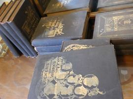 DICKENS SET