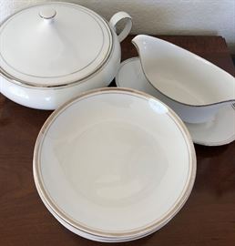 Crown Empire Countess China 63 pcs