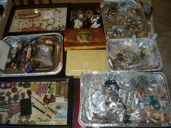 More jewelry and different types of vintage jewelry boxes