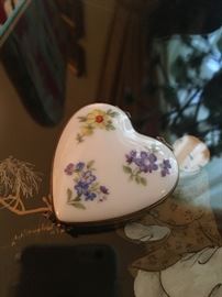  Family Heritage Estate Sales, LLC. New Jersey Estate Sales/ Pennsylvania Estate Sales. 