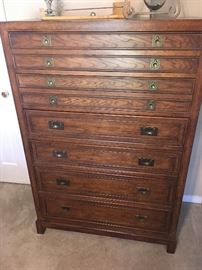 Huntington Furniture bedroom chest