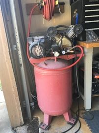 220 electric air compressor & air hose