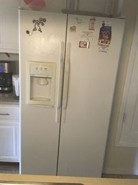 Hotpoint side X side 