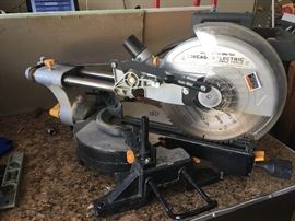 10' compound sliding miter saw 