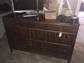 dresser