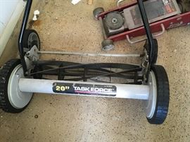 20 task force  push grass cutter