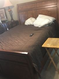 Huntington sleigh bed 