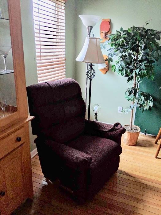 Pair of excellent recliners