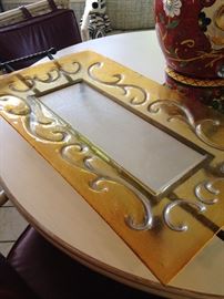 Decorative serving dish