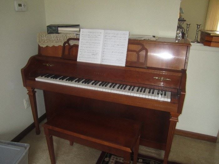 Yamaha upright piano!! purchased new!!