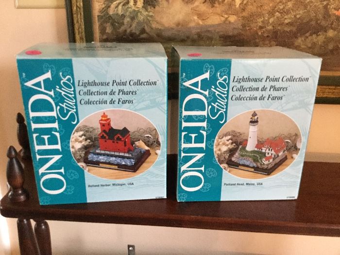Lighthouse Collectibles 