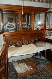 Assorted Vintage Glassware,Linens