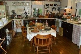 Antique & Vintage Kitchen Items