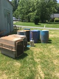 Dog Crates/Cages Rain Barrels 