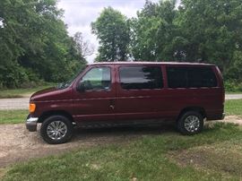 2006 Ford E-150 Passenger Van .Seating for 8!