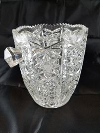 Leaded Glass Vase             http://www.ctonlineauctions.com/detail.asp?id=704457