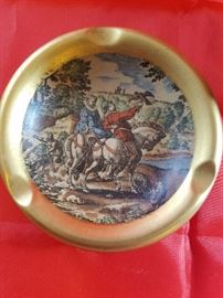 Italian Ashtray & Cigarette Holder       http://www.ctonlineauctions.com/detail.asp?id=704504