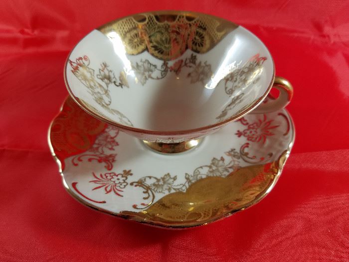  Cookie Plate with Matching Cup & Saucer   http://www.ctonlineauctions.com/detail.asp?id=704465