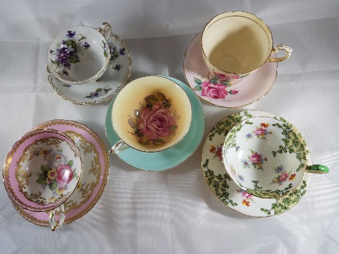  Mixed Set of Five Cup & Saucer Pairs          http://www.ctonlineauctions.com/detail.asp?id=704521