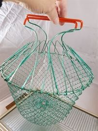  Draining Basket, etc.           http://www.ctonlineauctions.com/detail.asp?id=704537