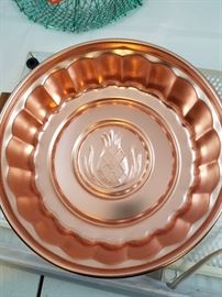 Draining Basket, etc.           http://www.ctonlineauctions.com/detail.asp?id=704537