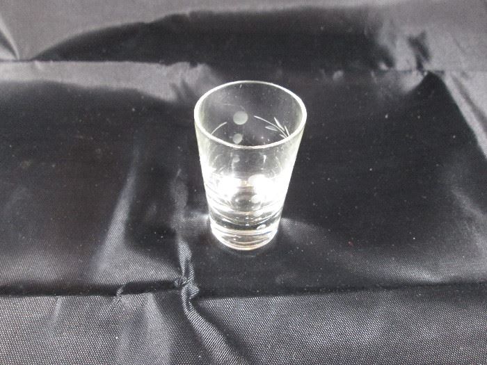  Tiny glass            http://www.ctonlineauctions.com/detail.asp?id=704500