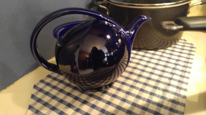 Blue ball Hall teapot