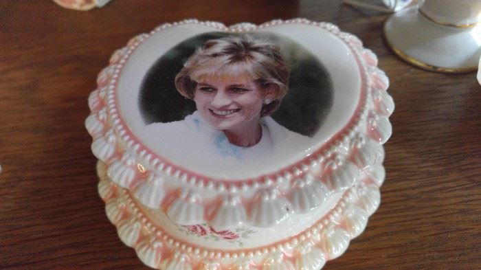 Very complete Princess Diana collection