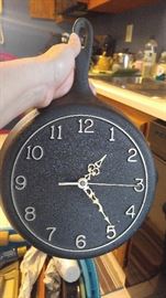Vintage skillet clock