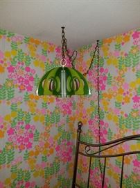Sorry the wallpaper is not included..... very cool light