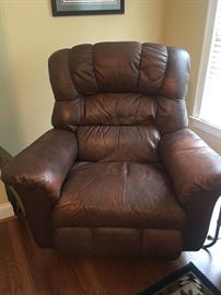 For the BIG guy of the house! This rocker recliner is a must after a long day at work! Crandell Genuine Leather Recliner
by La-Z-Boy. This thing is Huge! 