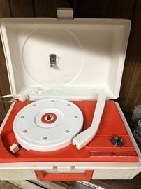 General Electric childrens record player in excellent condition
