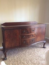 Berick cabinet