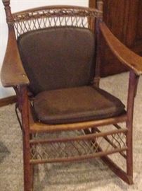 Antique wicker Rocking Chair