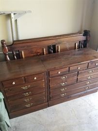 Ethan Allen "Old Tavern" bedroom furniture.  Bed is a full size 