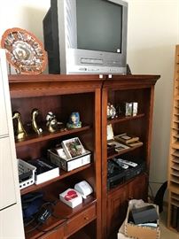 VCR and DVD TV and bookcases