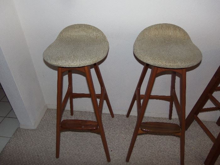 ERIC BUCH FOR MOBLER MIDCENTURY BAR STOOLS. 