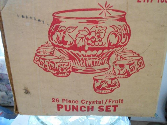 Punch bowl set