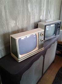 Working  vintage televisions 