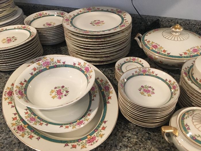 Selb, Bavaria Heinrich - service for 12 - Vintage set of dishes 