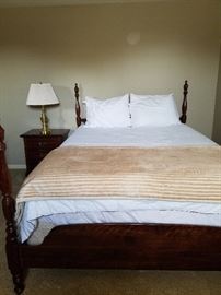 4 poster bed with Bershire mattress set