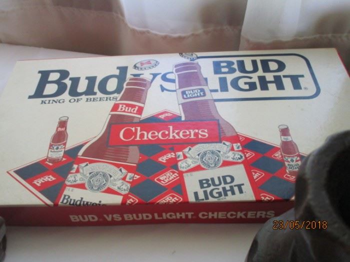 Bud Vs Bud Light check games (has small bottles for checkers) 